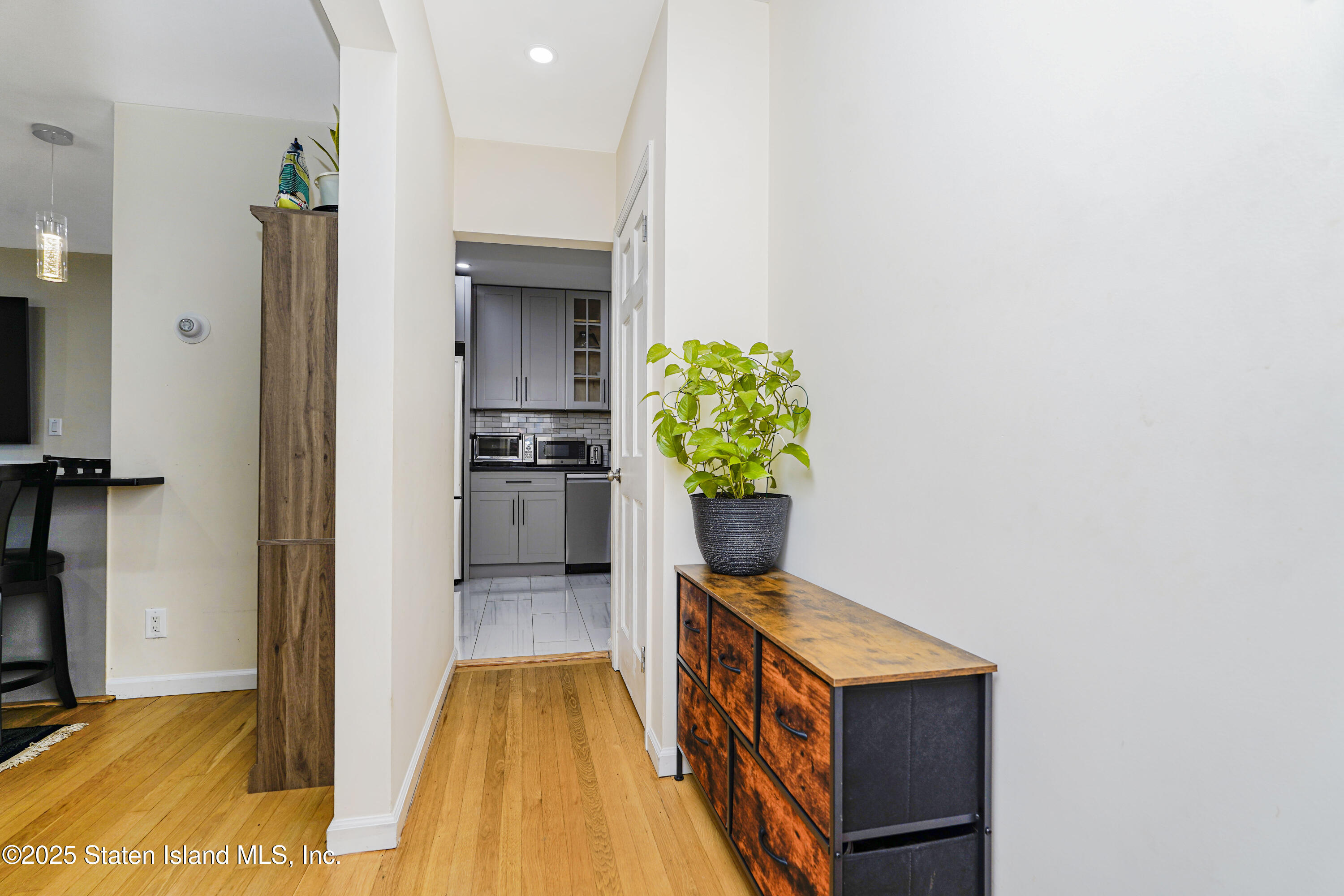8 Piedmont Avenue