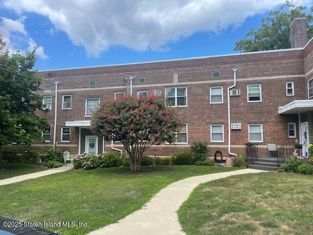 521 Castleton Avenue, 2e