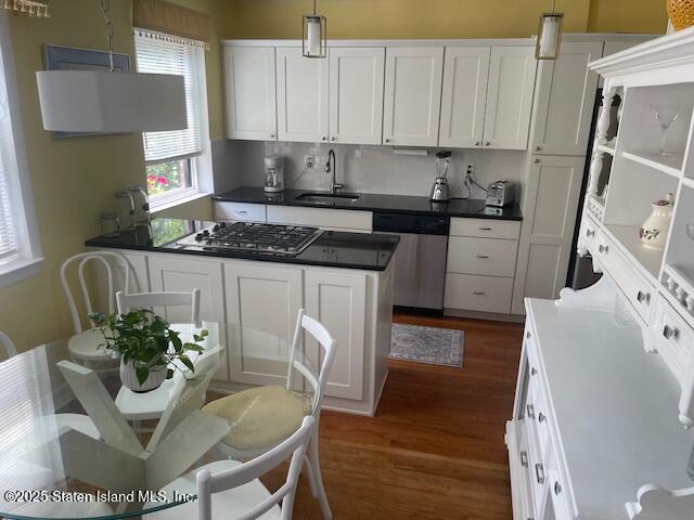 521 Castleton Avenue, 2e