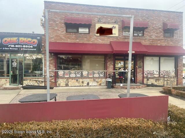 1899/1903 Victory Boulevard