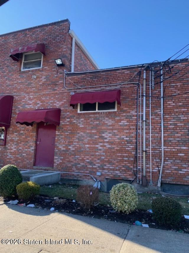 1899/1903 Victory Boulevard