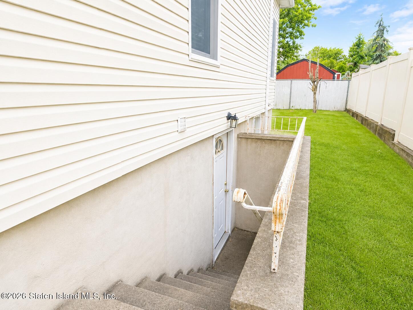 283 Rensselaer Avenue