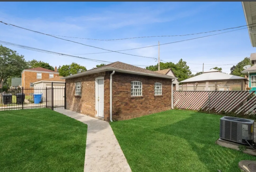 10616 S Normal Avenue