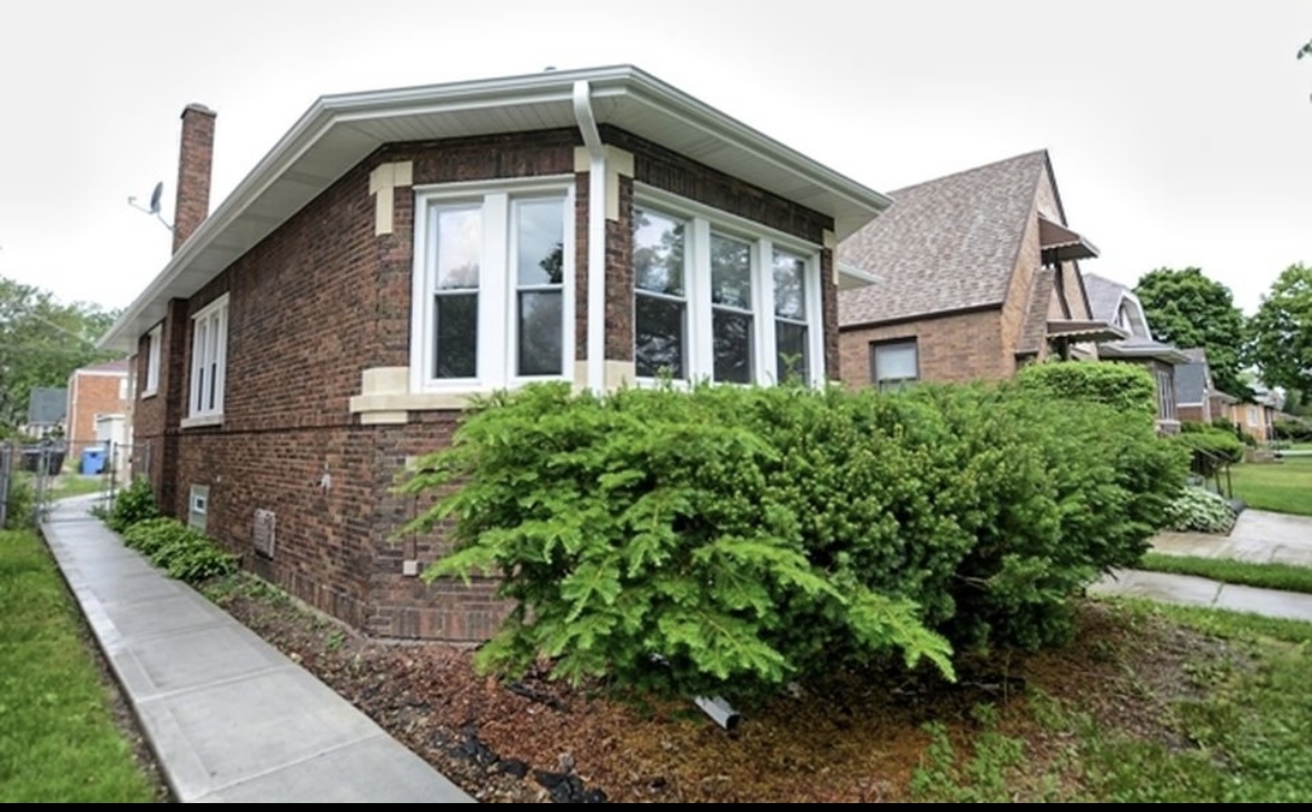 10616 S Normal Avenue