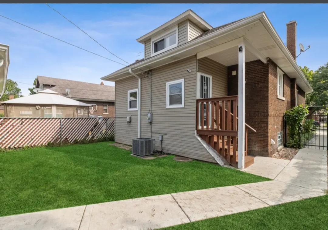 10616 S Normal Avenue