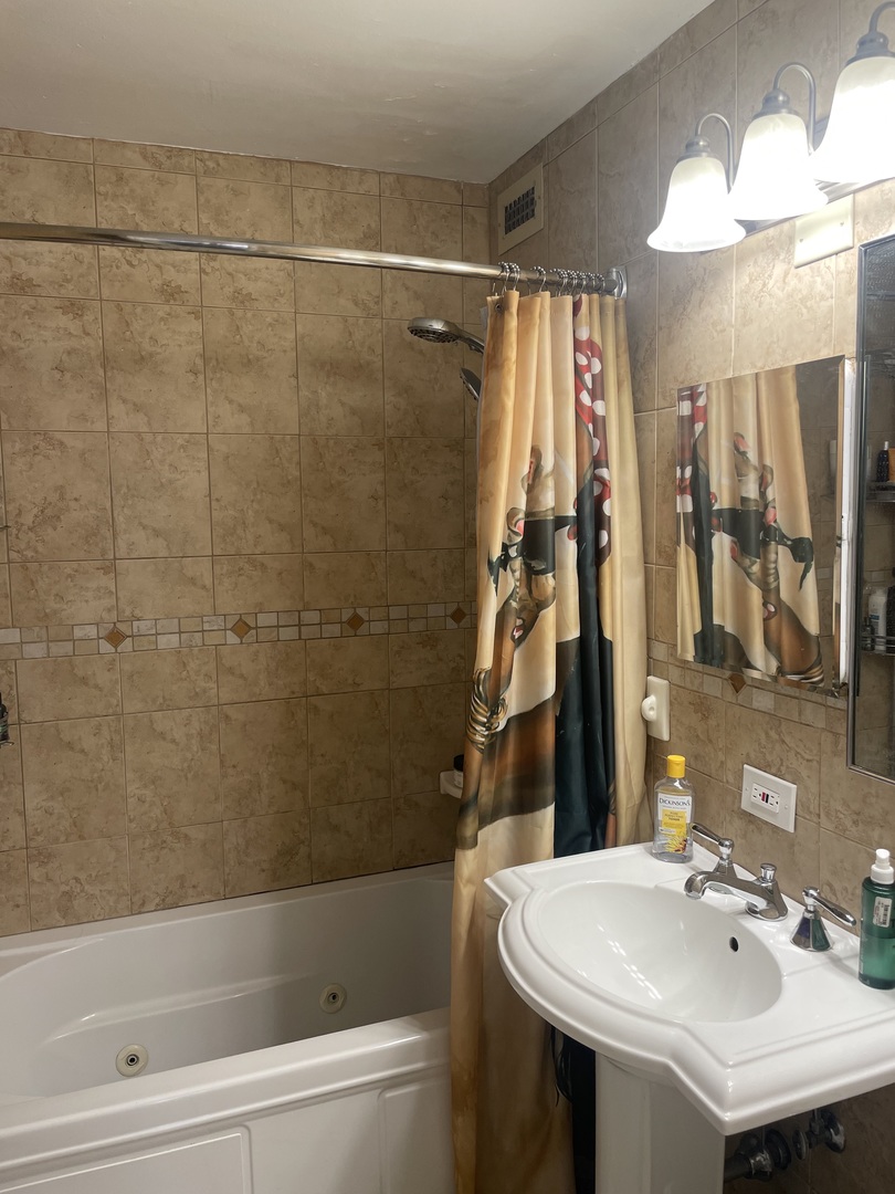 4800 S Chicago Beach Drive Unit: 2206S