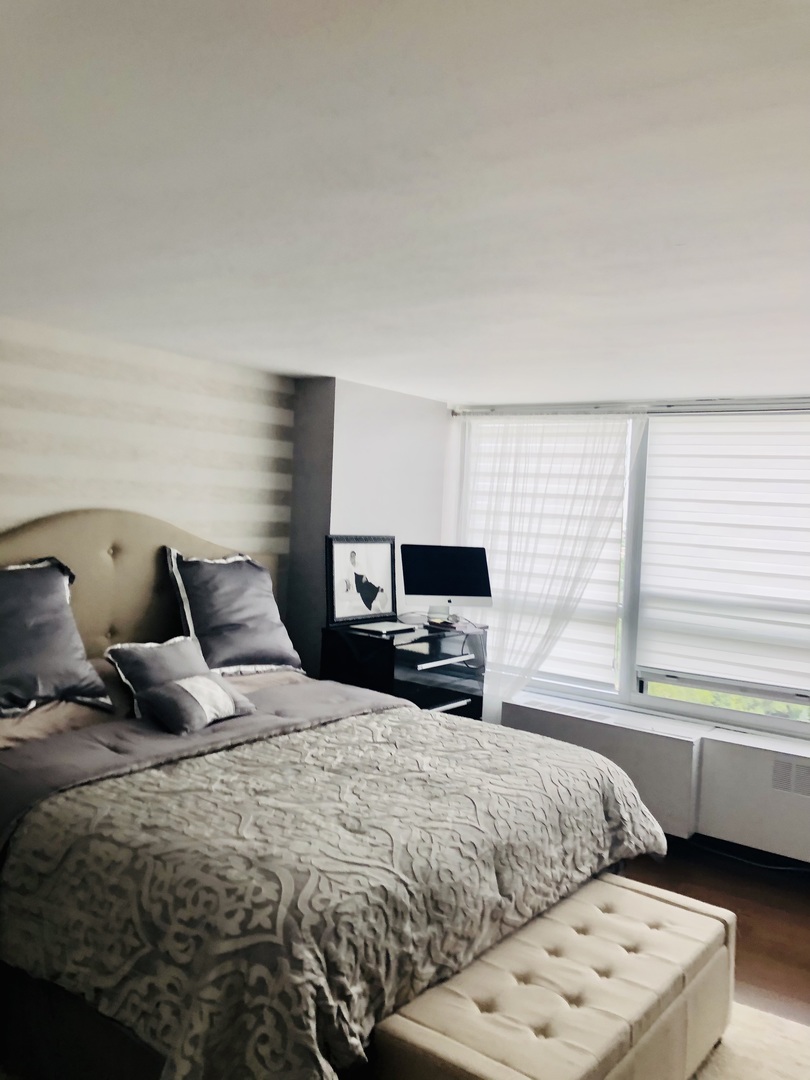 4800 S Chicago Beach Drive Unit: 2206S