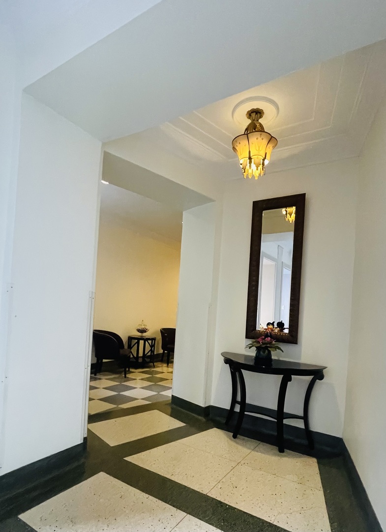 5000 S Cornell Avenue Unit: 19C