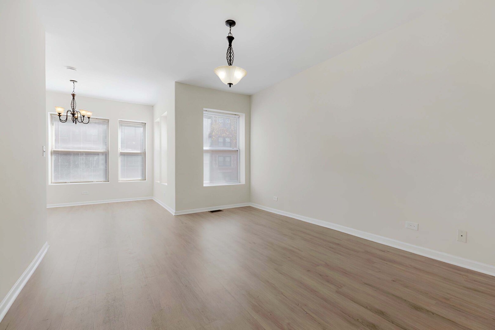 6704 S Ridgeland Avenue Unit: 1D