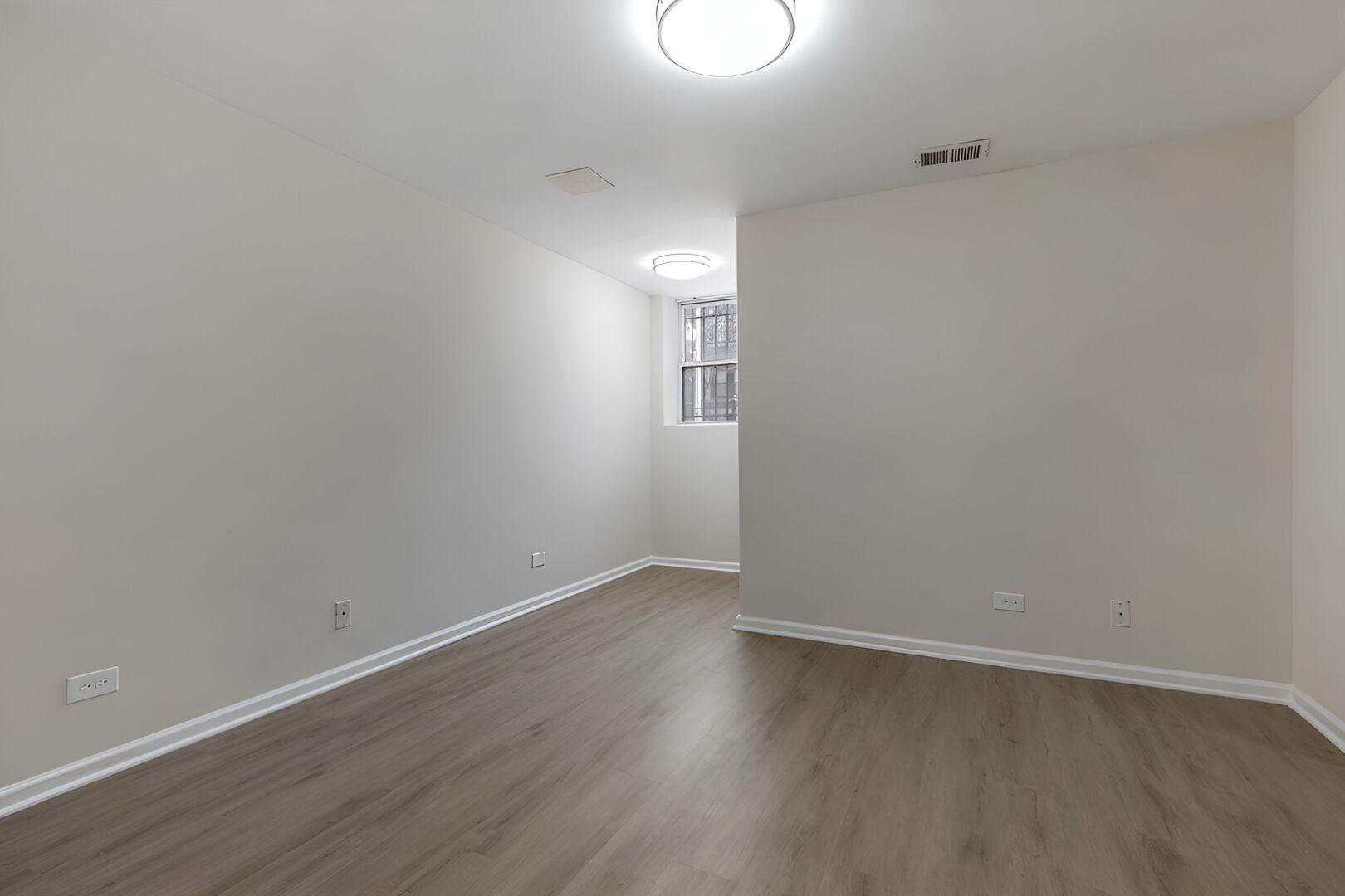 6704 S Ridgeland Avenue Unit: 1D