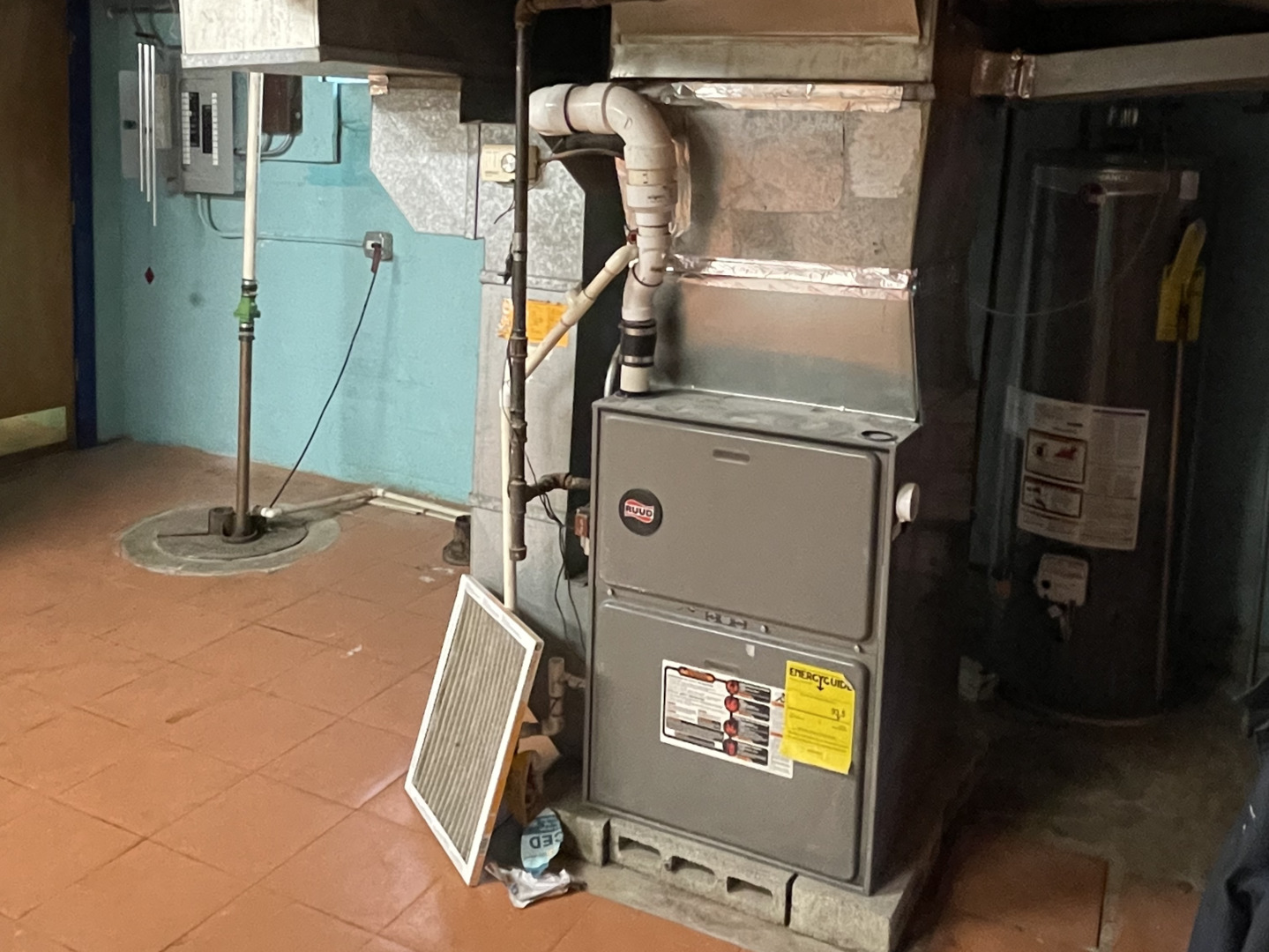 8258 S Rhodes Avenue