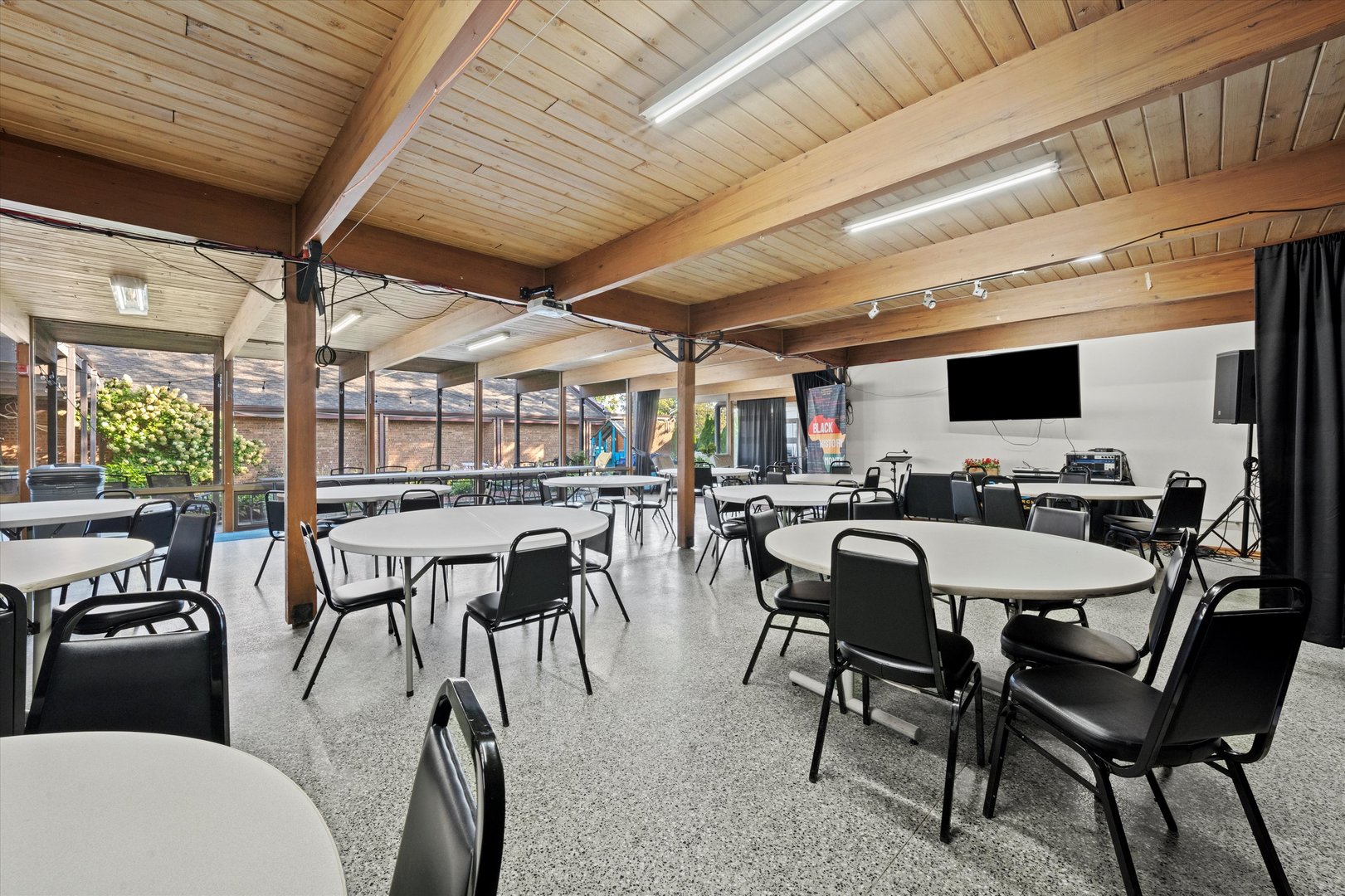 925 Macarthur Drive