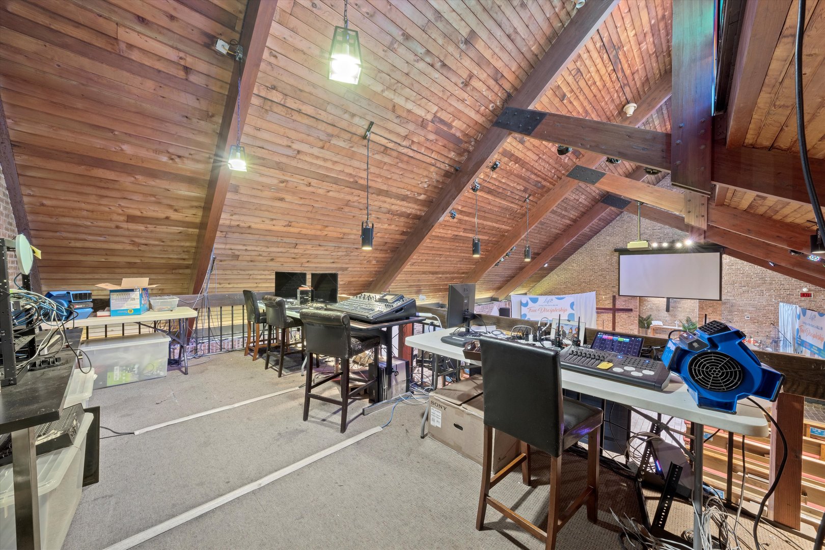 925 Macarthur Drive