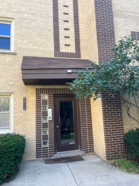 1538 W Chase Avenue Unit: 2S