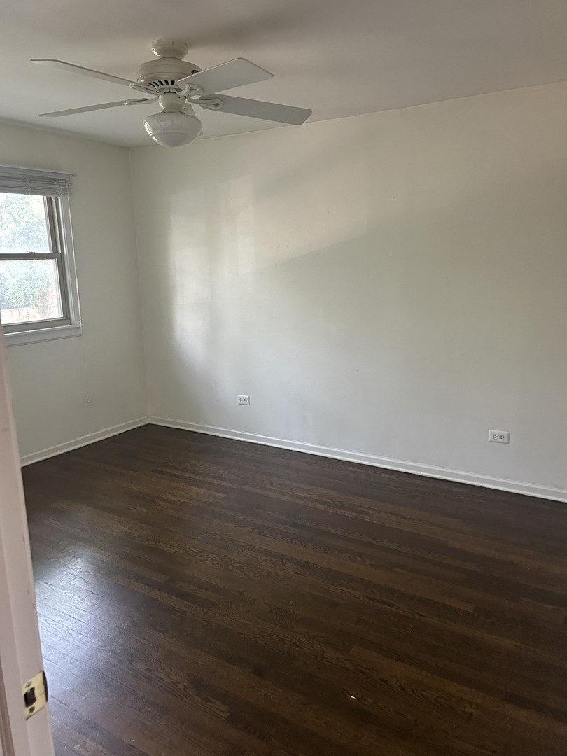 1538 W Chase Avenue Unit: 2S