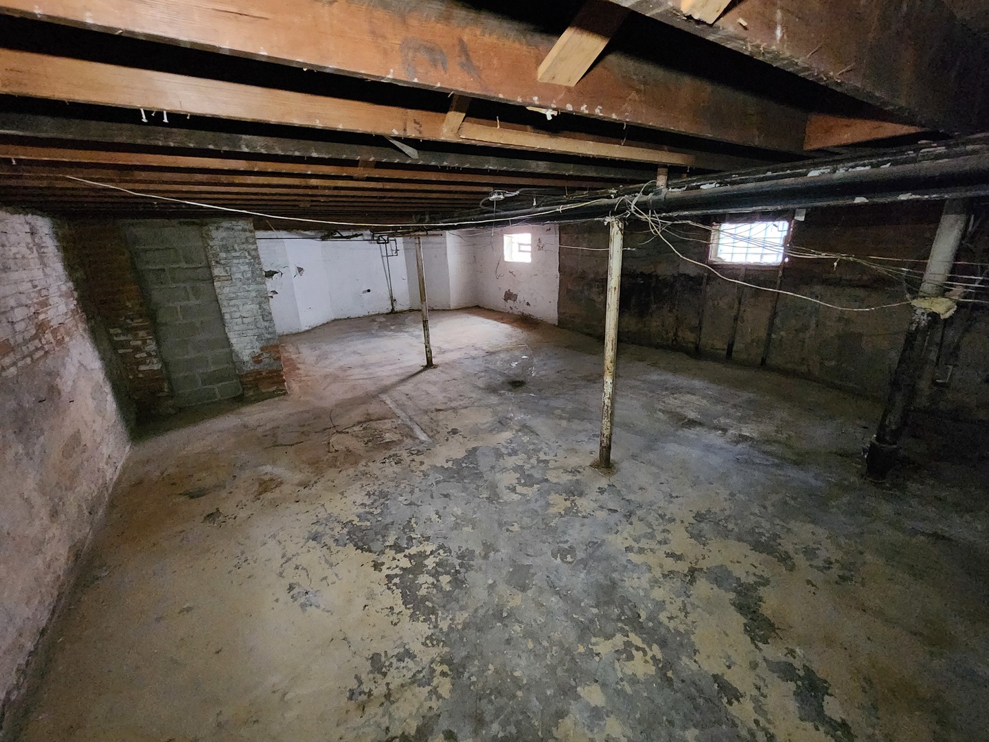 8325 S Cregier Avenue