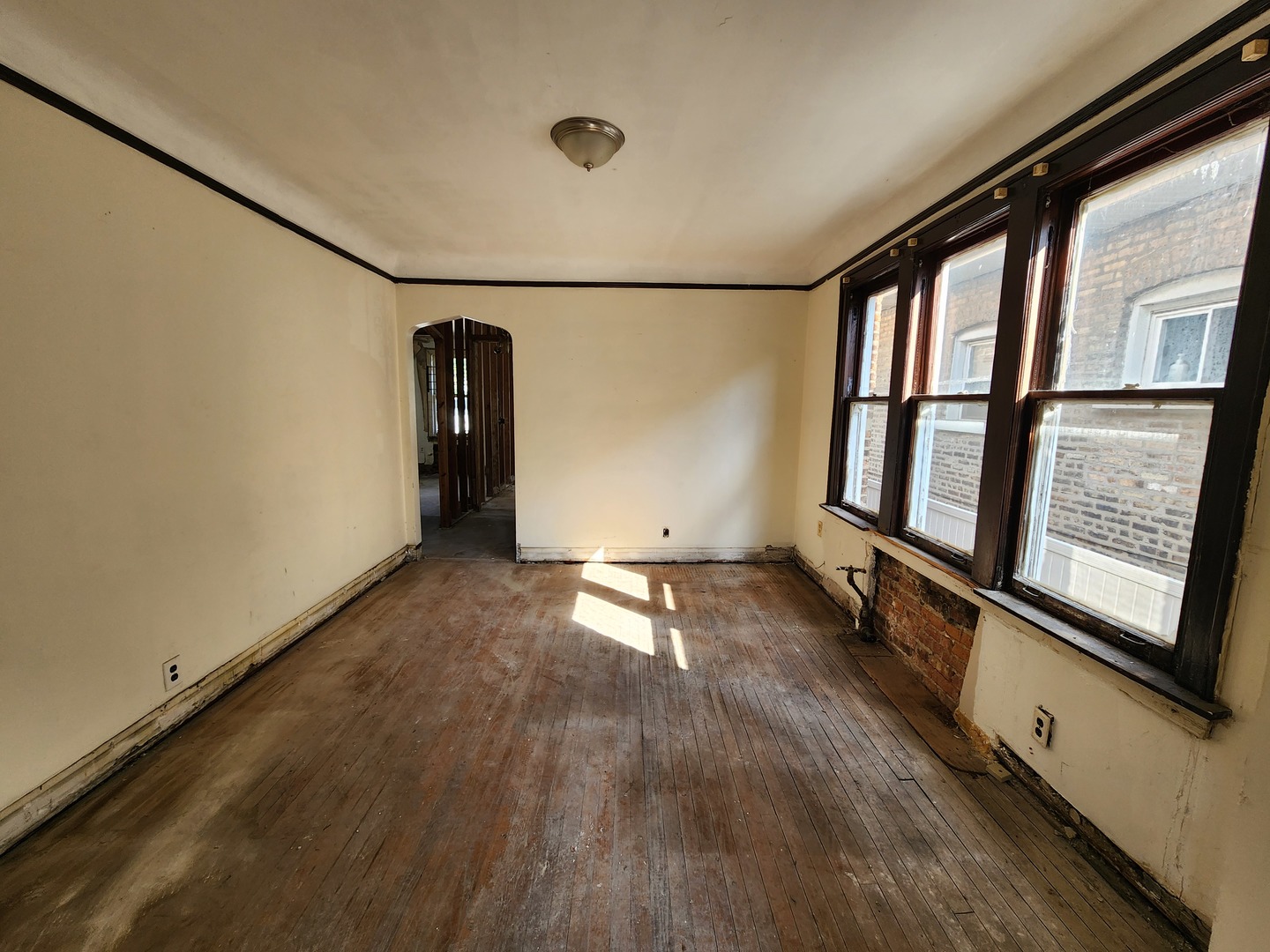 8325 S Cregier Avenue