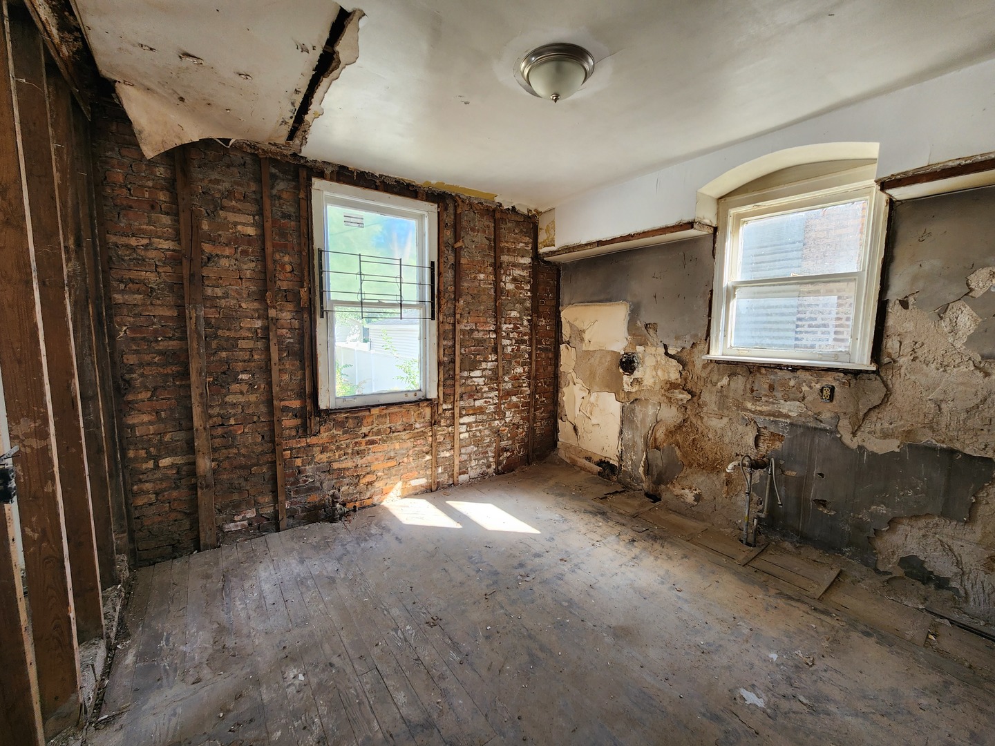 8325 S Cregier Avenue