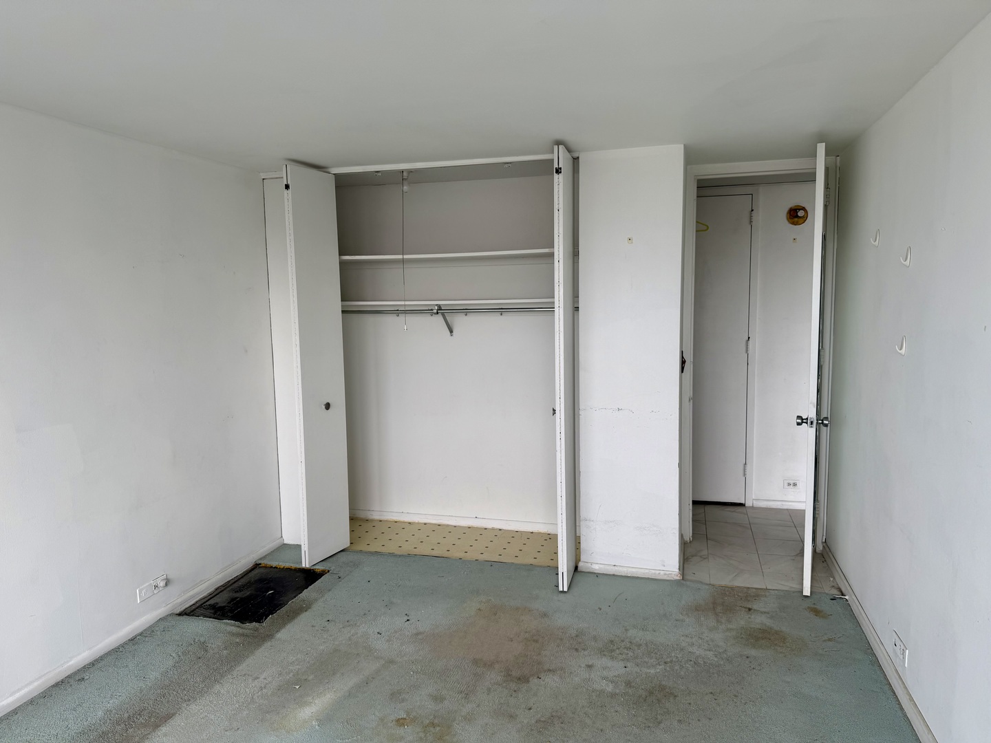 4800 S Chicago Beach Drive Unit: 1606-N