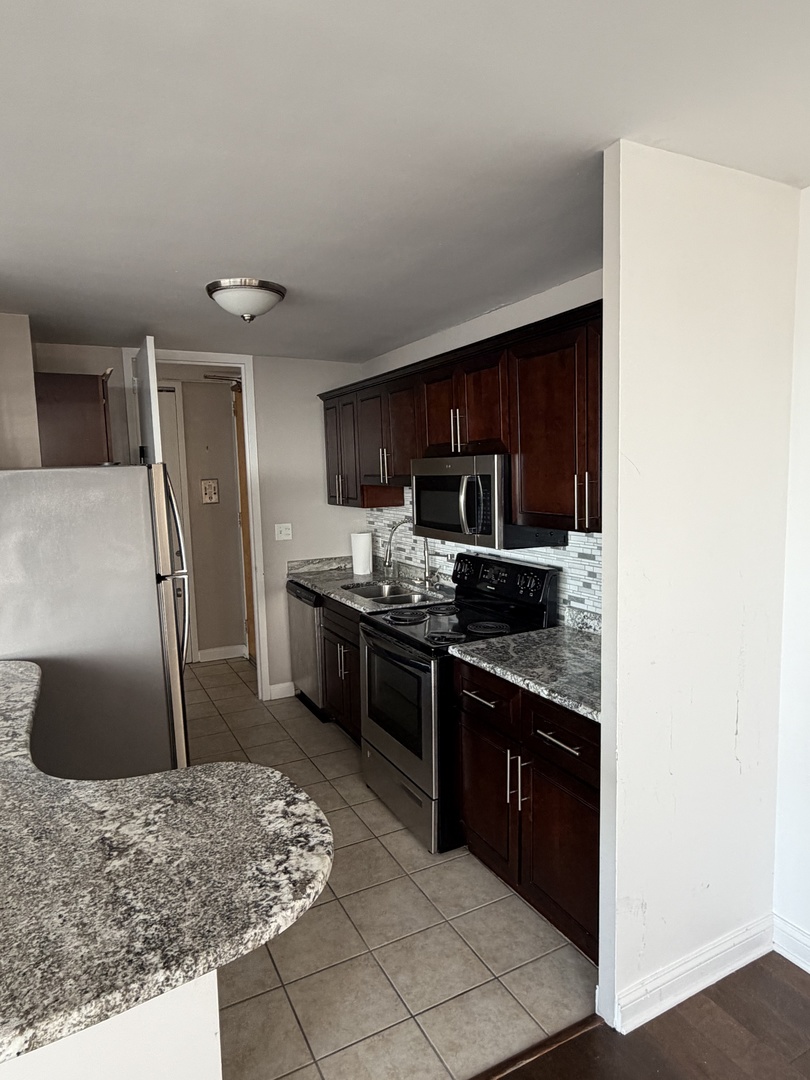 4800 S Chicago Beach Drive Unit: 2206S