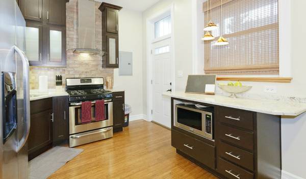 3529 N RETA Avenue Unit: 1R
