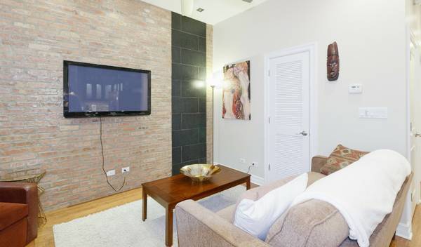 3529 N RETA Avenue Unit: 1R