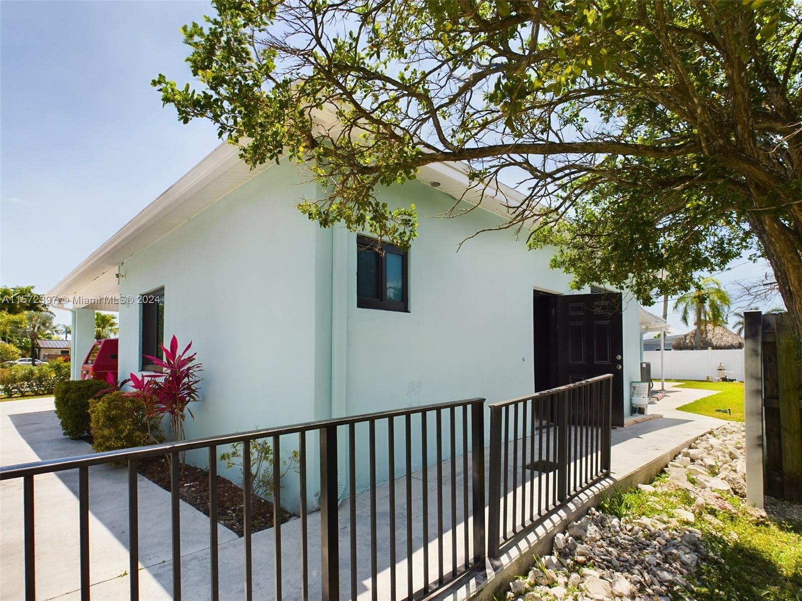9020 SW 198th Ter