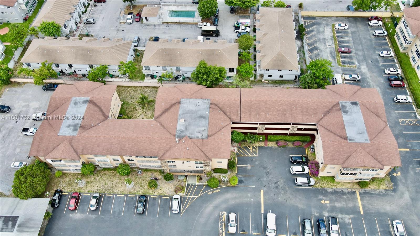 140 Royal Palm Rd # 312