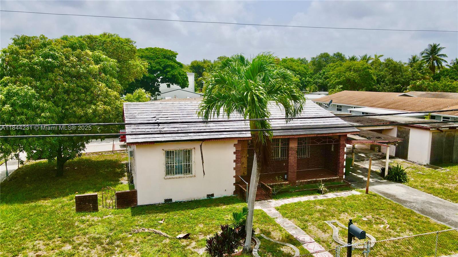 1300 NW 29th Ave
