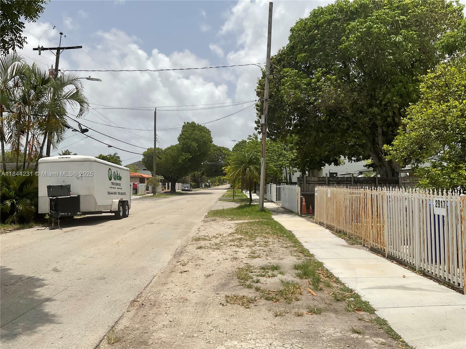 1300 NW 29th Ave