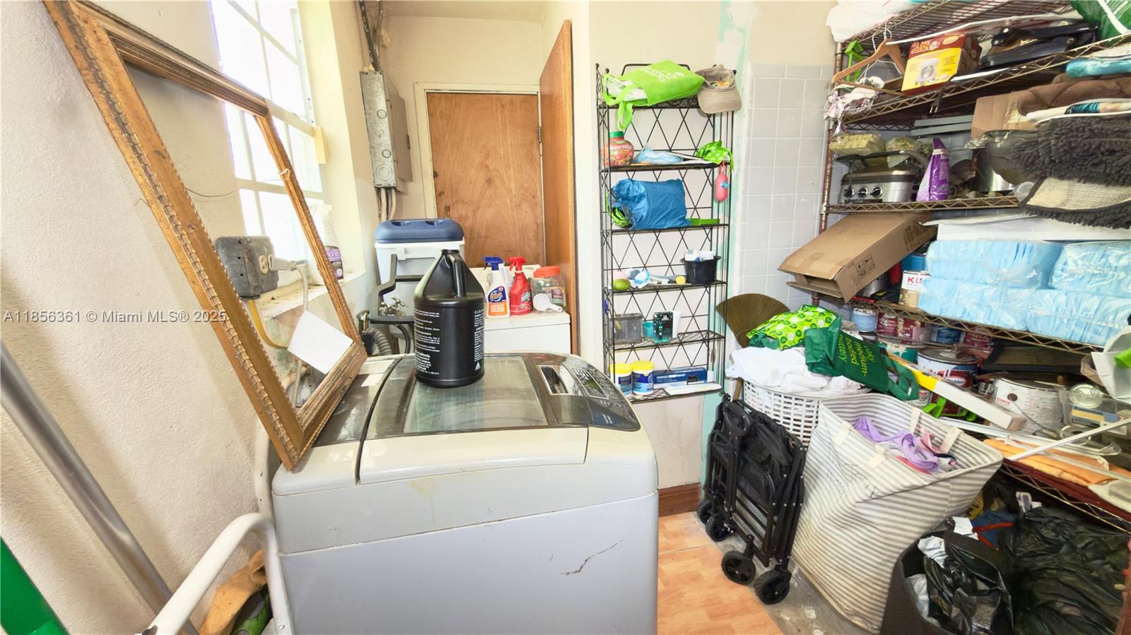 8 Maderia Dr