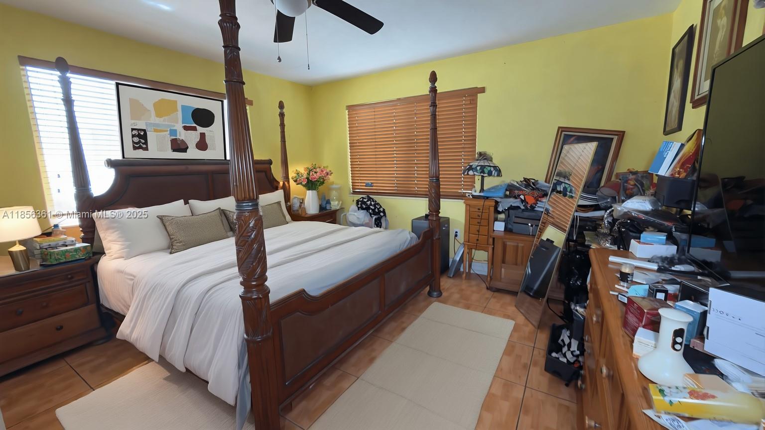 8 Maderia Dr