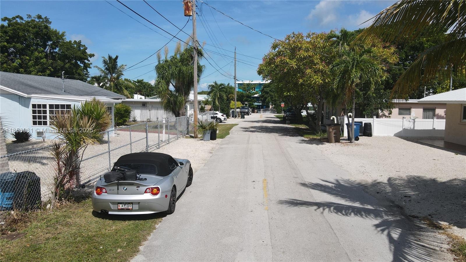 8 Maderia Dr