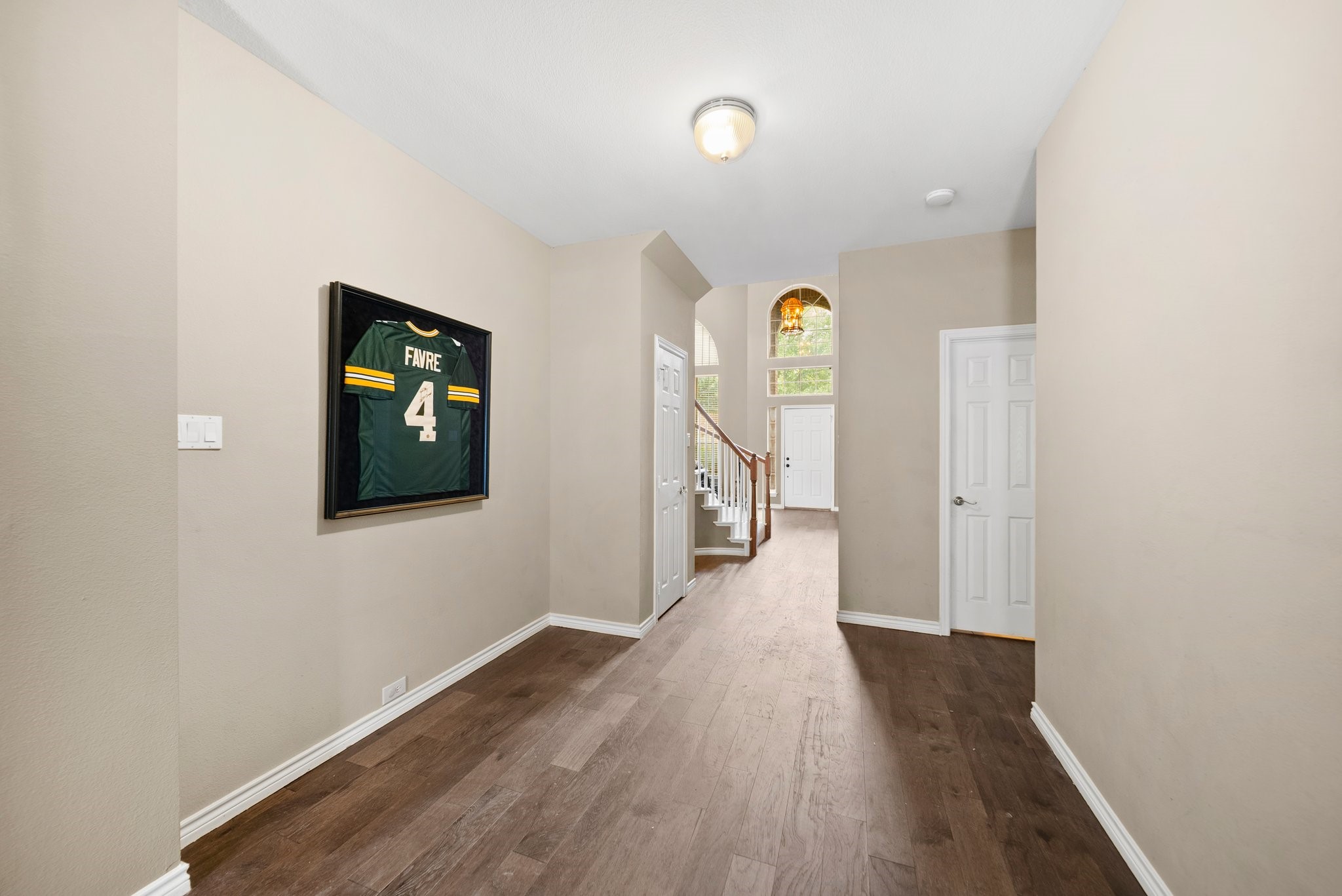 14633 Lakecrest Drive