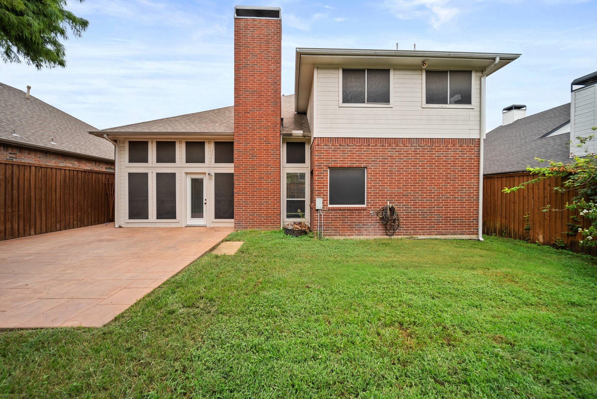 14633 Lakecrest Drive