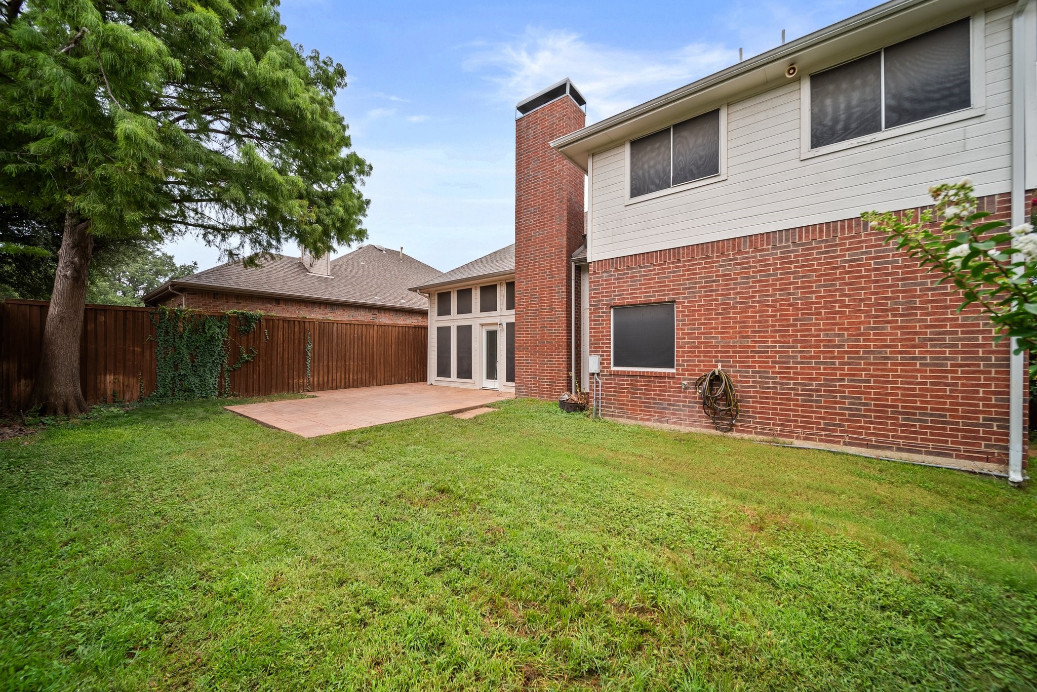 14633 Lakecrest Drive