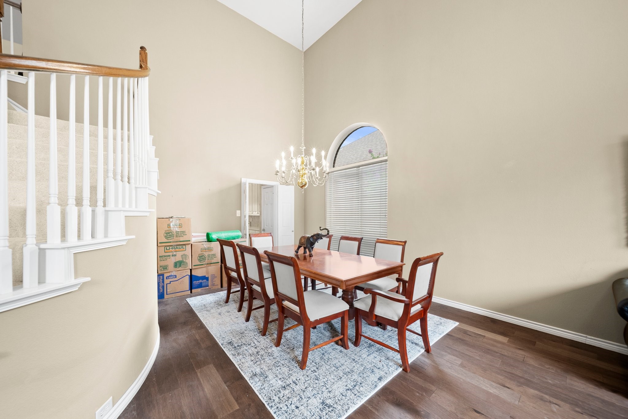 14633 Lakecrest Drive