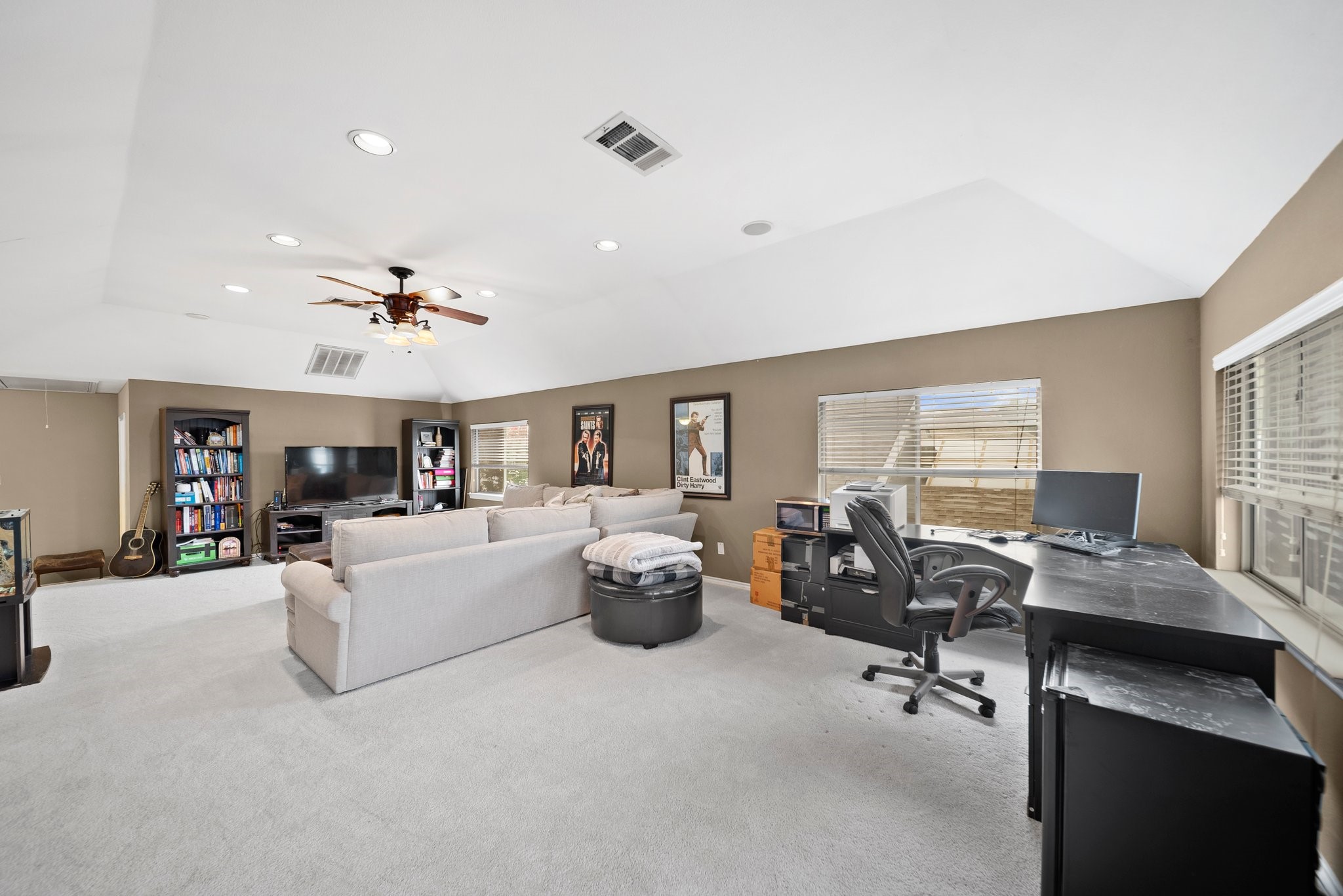 14633 Lakecrest Drive