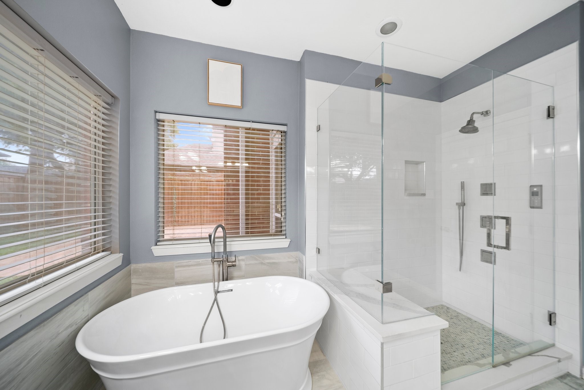 14633 Lakecrest Drive