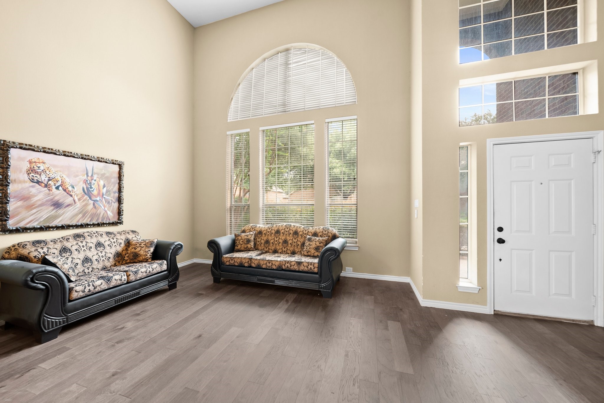 14633 Lakecrest Drive