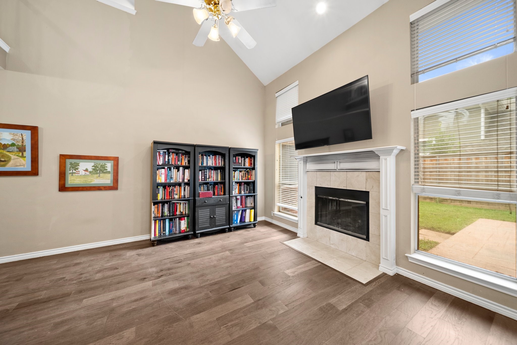 14633 Lakecrest Drive