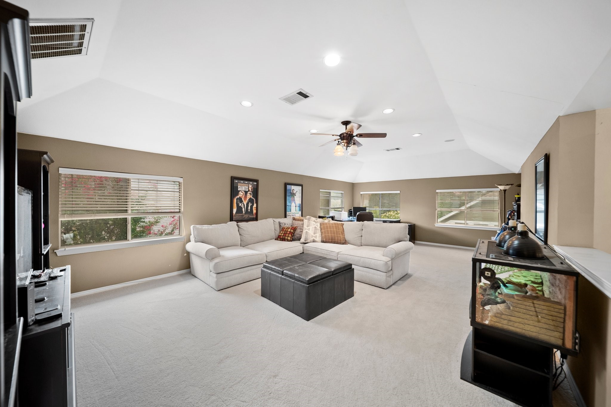 14633 Lakecrest Drive