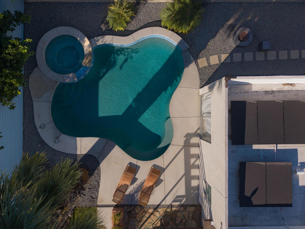 527 N N Paseo De Anza