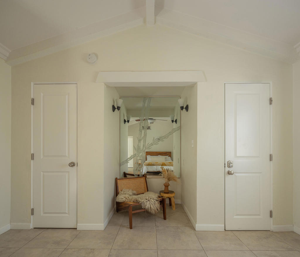 527 N N Paseo De Anza