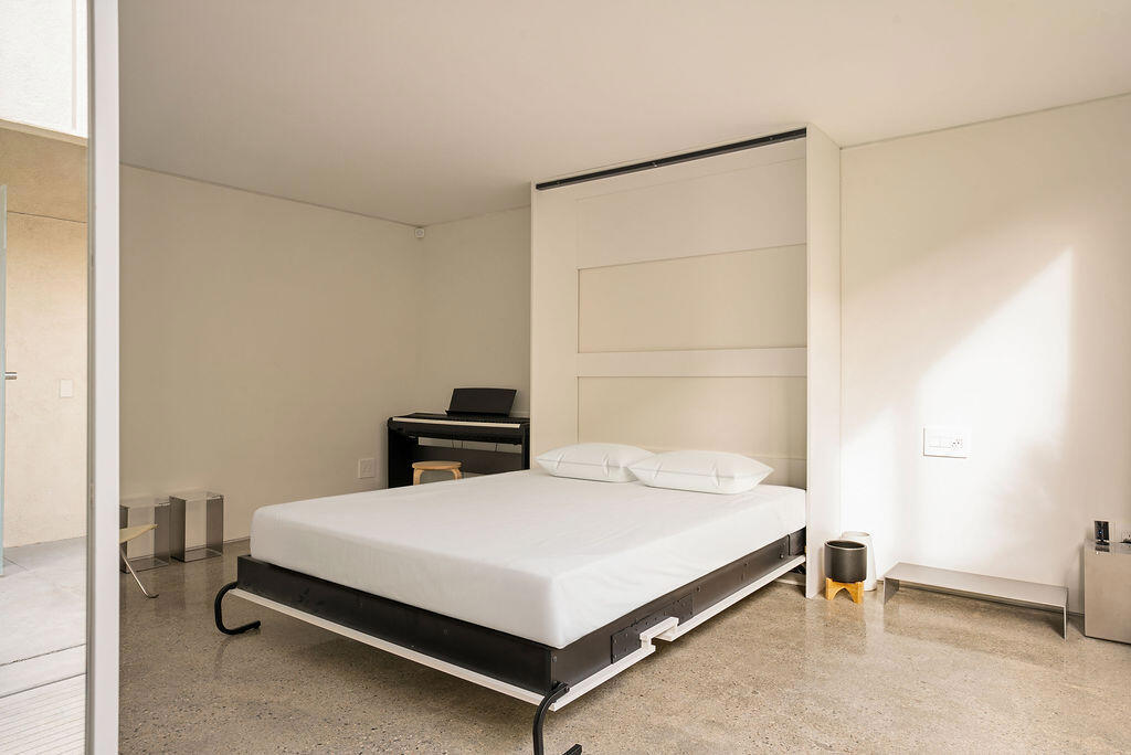 483 Sandpiper Street