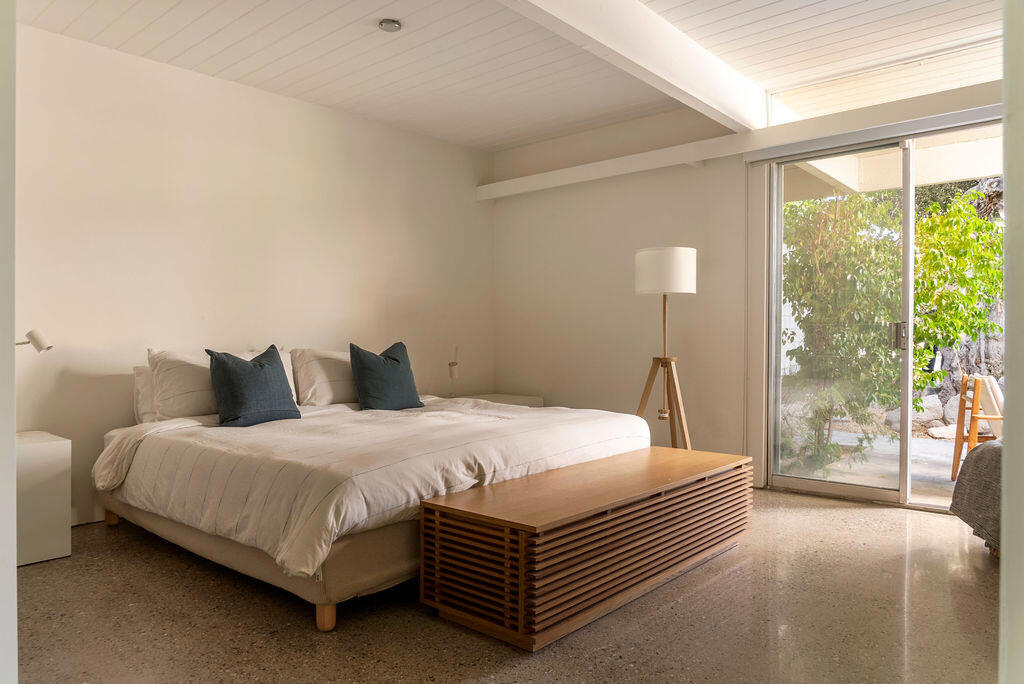 483 Sandpiper Street