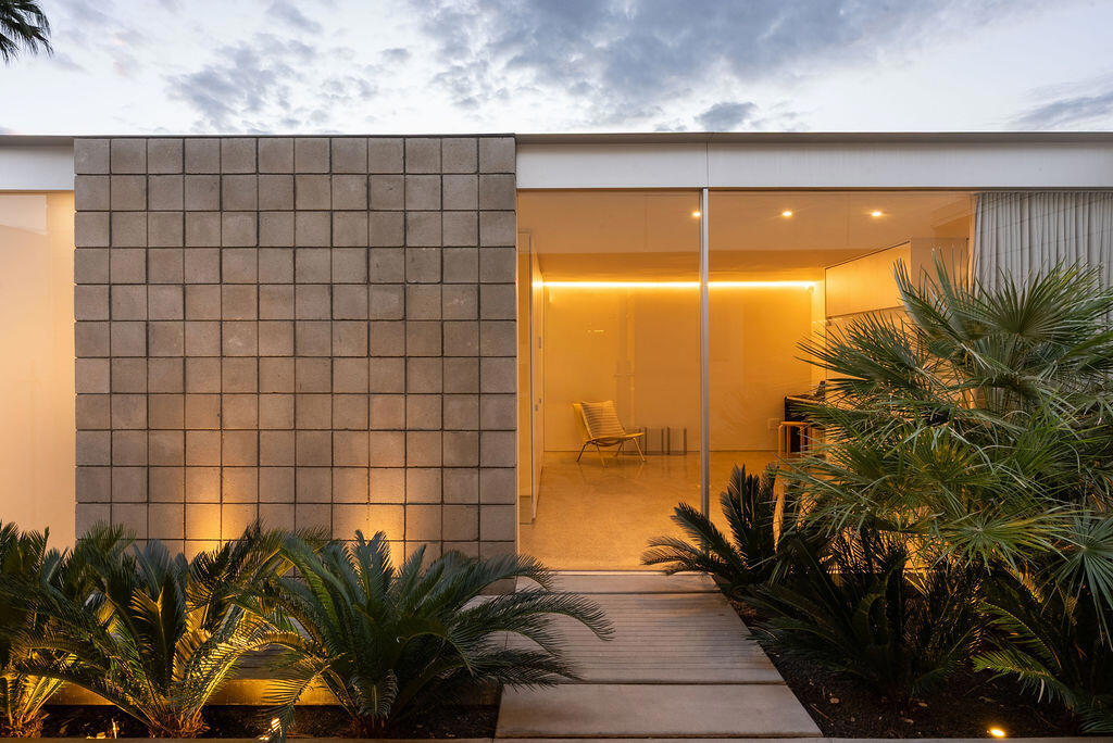 483 Sandpiper Street