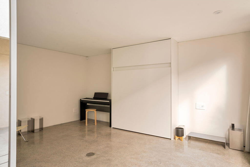 483 Sandpiper Street