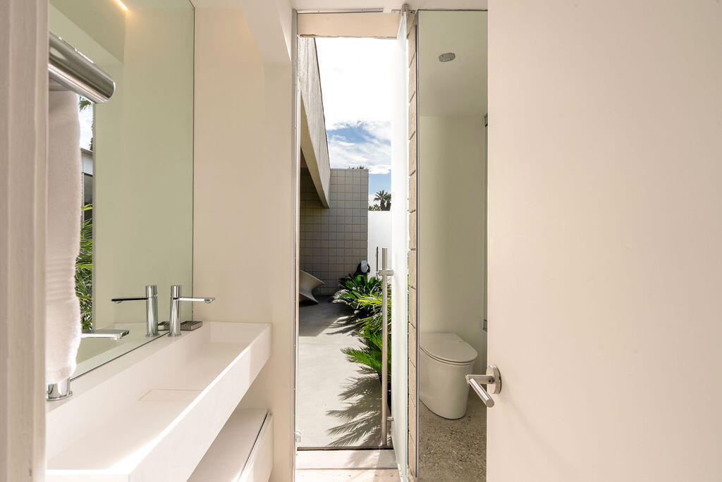 483 Sandpiper Street