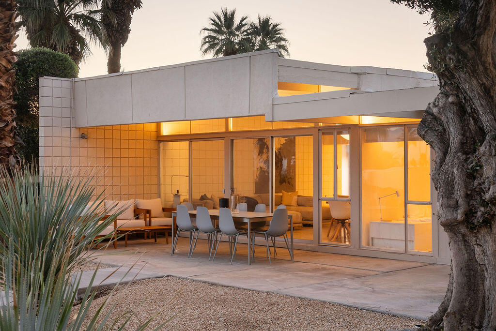 483 Sandpiper Street